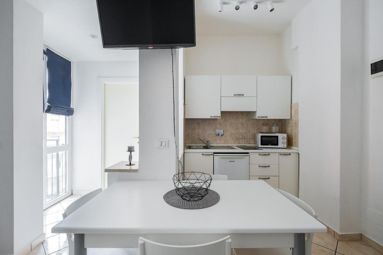 Delia'S Studios In The City Center By Wonderful Italy 볼로냐 외부 사진
