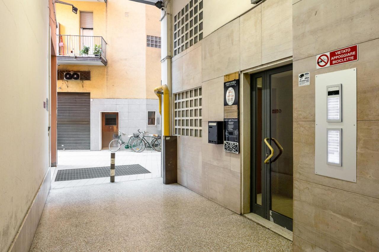 Delia'S Studios In The City Center By Wonderful Italy 볼로냐 외부 사진